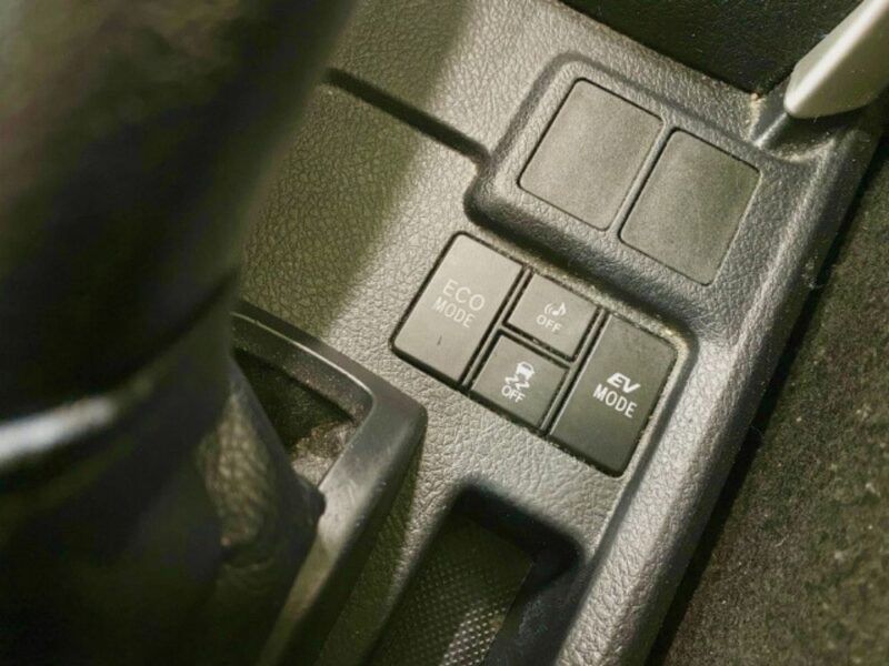 車のECOモードのスイッチの写真